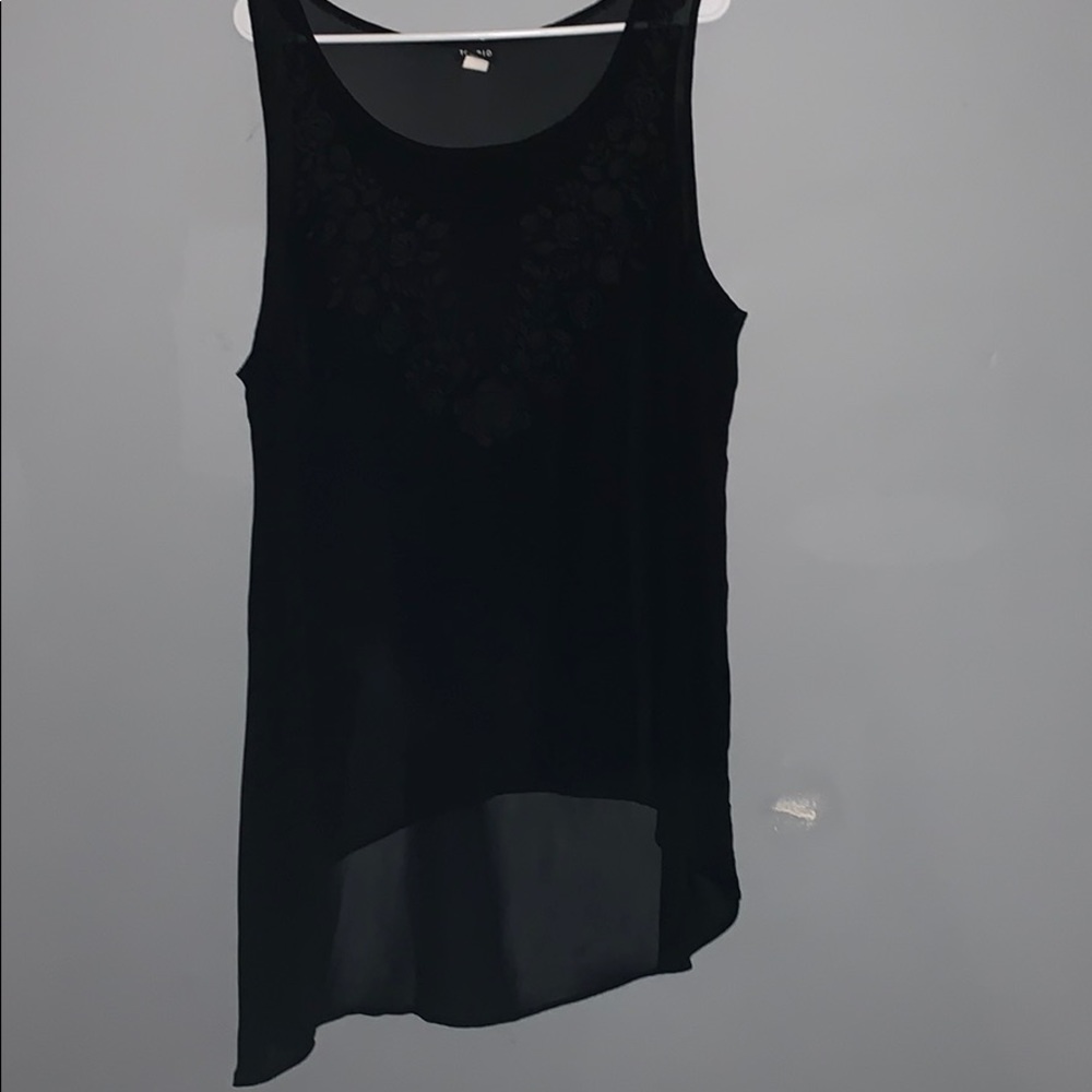 Torrid Size 2 black hi-low tank top